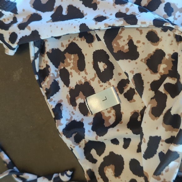 Cheeky bikini - Picture 2 of 5